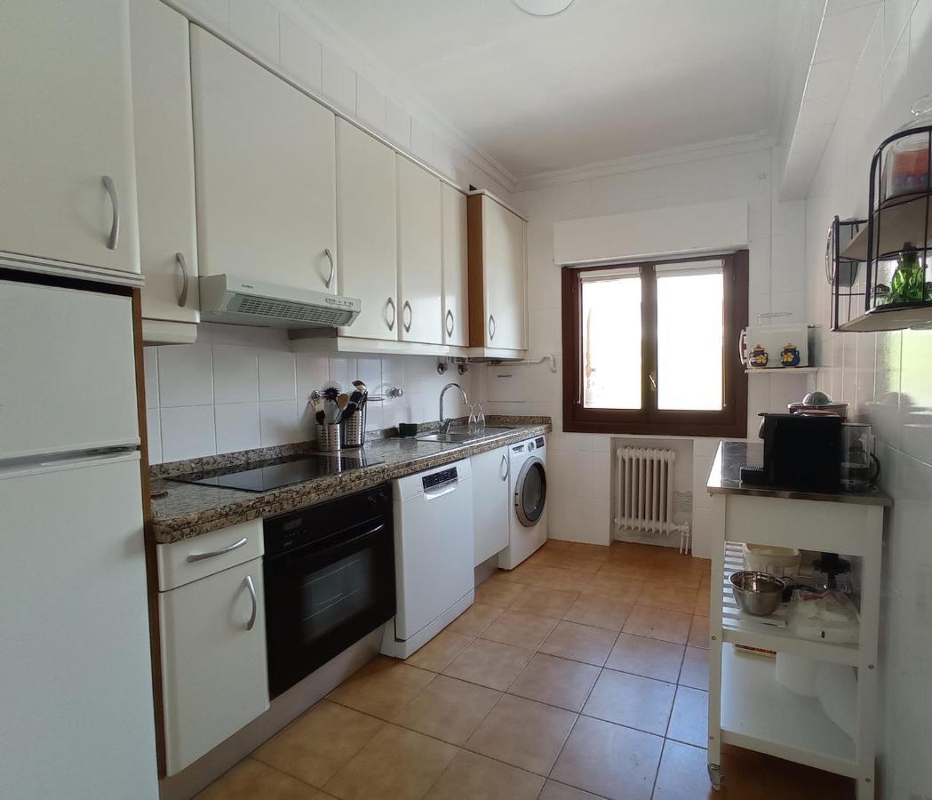 Easo Terrace Apartment Free Private Parking And Air Conditioning San Sebastián Exterior foto